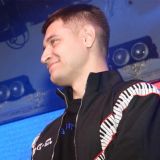 Манукян безуспешно пытается добиться внимания Бузовой: Буду четким батей