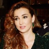 Анфиса Чехова зажала кобеля между ног: Какой сладкий!