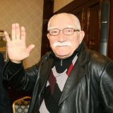 Армен Джигарханян обратился к жене: Ударь меня