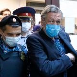 Чем занимается Ефремов за решеткой