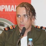 Сменивший прическу Галкин высмеял Баскова: Шея шире 