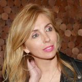 Отправившая особенную дочь за границу Бондарчук родит детей новому мужу