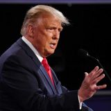 Трамп и Байден переругались на дебатах из-за Крыма и денег России