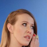 Ксения Собчак насмехается над формами современной Барби