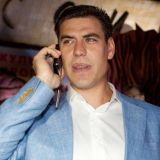 Дюжев сообщил о жмущей обуви после странной выходки у Урганта