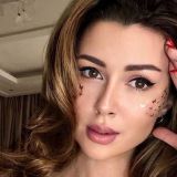 Заворотнюк в пикантном платье направили на обложку глянца