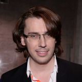 Галкин возбудил народ голым торсом 