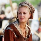 Исполнила давнюю мечту: разведенка Муцениеце тряхнула стариной среди жеребцов