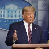 Сторонники Трампа вышли на улицы США и обвинили Байдена в воровстве голосов