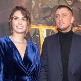 Как тебе такое, Прилучный? Муцениеце снялась топлес на пляже