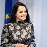 Эксперт: Тихановская боится не получить власть в случае ухода Лукашенко