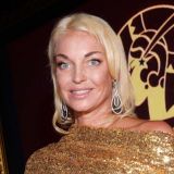 Волочкова показала грудь во время роскошного отдыха