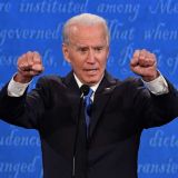 Байдену после коррупционного скандала посоветовали забыть об Украине