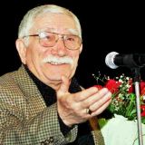 Юристы набросились на пасынка Джигарханяна из-за наследства