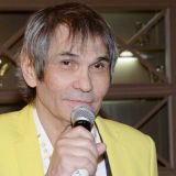 Алибасов намерен отсудить квартиру у Федосеевой-Шукшиной ради будущего ребенка