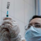 В Кремле назвали сроки начала массовой вакцинации от коронавируса