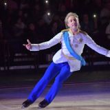 Плющенко решил приютить чужих детей в роскошном коттедже