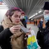 Названы примерные сроки окончания масочного режима в России