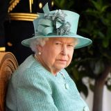 Подданный Елизаветы II вынес из дворца ее имущество и продал за гроши