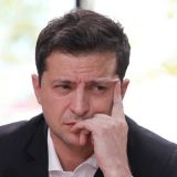 Порошенко: Война в Донбассе закончится, когда Зеленский встанет на колени перед Путиным