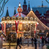 Новогодние каникулы в России предложили урезать до трех дней