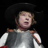 Ахеджакова отказалась от квартиры и денег