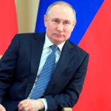 Путин обещал помочь учителям в период пандемии коронавируса в России