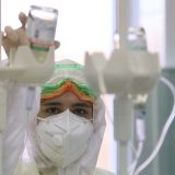 Число заразившихся COVID-19 в России выросло на 26,6 тысячи