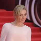 Забыла отфотошопить? 45-летняя Навка поразила видом без макияжа