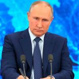 Путин анонсировал увеличение поддержки семей с детьми