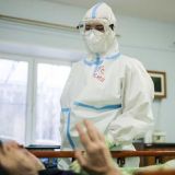 Суточный прирост заразившихся COVID-19 россиян превысил 28 тысяч