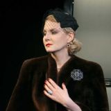 Отощавшая на фоне болезни Литвинова показала острые плечи