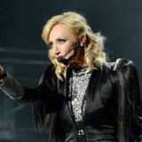 Рюмки и красные лица: Орбакайте сняли в компании выпивающих Певцова и Башарова 