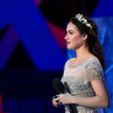 Загитову заметили в объятиях сорокалетнего мужчины