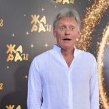 В сети появилось фото Дмитрия Пескова с новорожденной дочерью