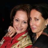 Как Волочкова: Смехова и Кабо спрятали груди за банными вениками