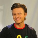 Как Дзюба: камеры застукали Шаляпина за рукоблудием в туалете