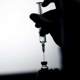 Израильская клиника в Сколково прекратила переговоры о закупке вакцины Pfizer