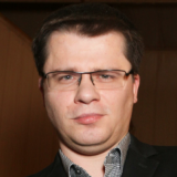 Не Асмус: холостяка Харламова сняли целующимся с известной артисткой