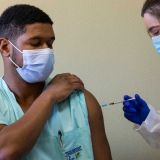 Панацея от ковида: как страны мира стимулируют граждан вакцинироваться