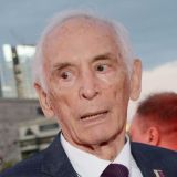 Домов и квартир на миллионы долларов: какое наследство оставил Лановой