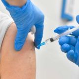 Возраст не помеха: прививку от коронавируса сделал 104-летний москвич