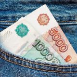 Нуждающимся россиянам хотят раздавать деньги на продукты 