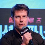 Борьба за приемных отпрысков и сомнения в отцовстве: что известно о детях Тома Круза