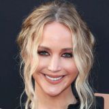 Звезде Голливуда разрезало веко во время взрыва