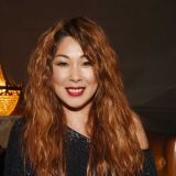 Вино рекой и мини-торт: Цой тайно отпраздновала 50-летие на фоне бушующего коронавируса