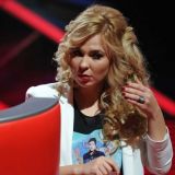 Раздетая Пелагея сверкнула пышными формами