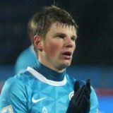 Оставила ни с чем: мать Аршавина отсудила у его маленькой дочери шикарный особняк