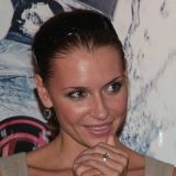 Отмечающая день рождения во дворце Толкалина: Мне очень несладко