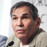 Сын переломанного Алибасова рассказал о больших трудностях